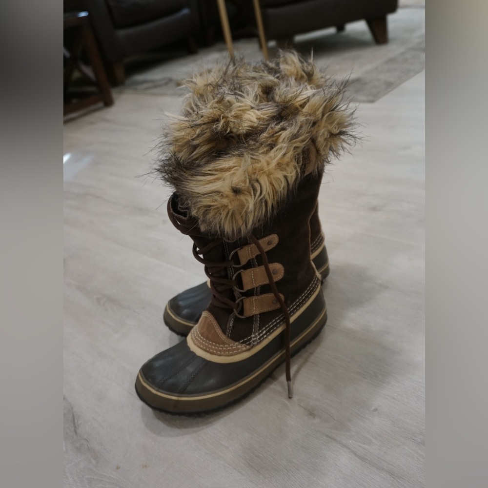 Sorel Joan of Arctic Winter Boots - Size 7 - Brown/Cognac